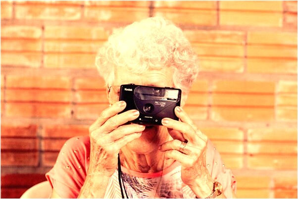 夢到了看別人往河扔東西有什麼徵兆_周公解夢官網