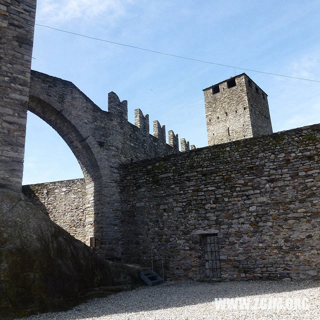 夢見很多親人_周公解夢夢到很多親人是什麼意思_做夢夢見很多親人好不好_周公解夢官網