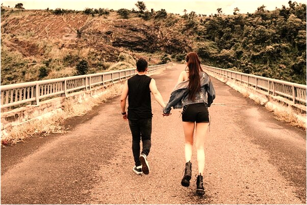 夢到了在墳地里找路是凶兆還是吉兆_周公解夢官網