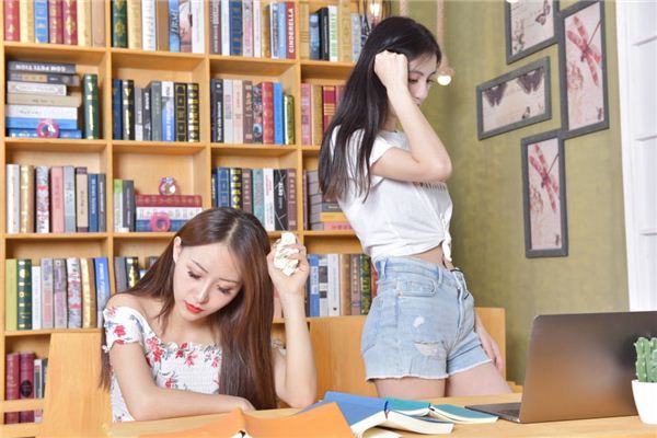 夢見和家裡人吵架代表什麼意思_周公解夢