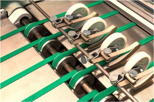 夢到男友衣服沾滿草刺是咋回事_周公解夢官網