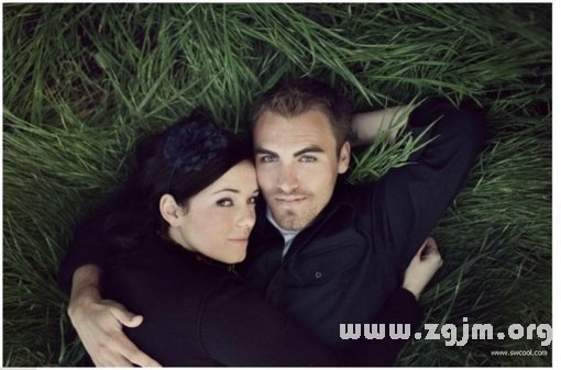 12星座會愛上誰,12星座注定會愛上誰_十二星座