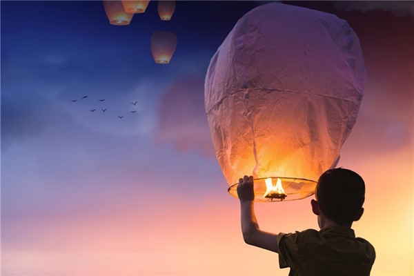 夢到天燈是什麼徵兆_周公解夢