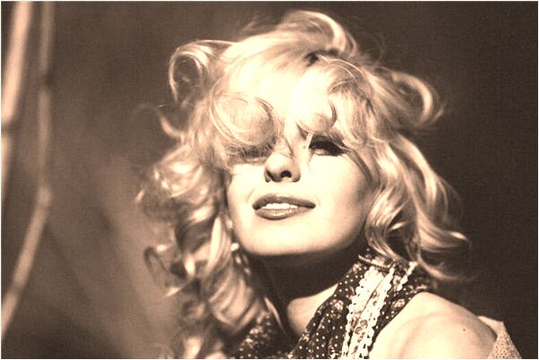 夢到了一桌好菜是啥意思_周公解夢官網