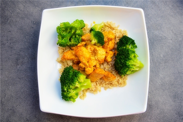 夢到吃員工餐什麼預兆_周公解夢