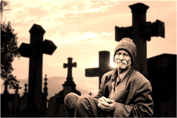 夢見臉撞電線桿子上疼的很真實是啥預兆_周公解夢官網