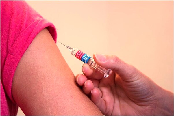 夢到了屋裡有個老人有什麼說法_周公解夢官網