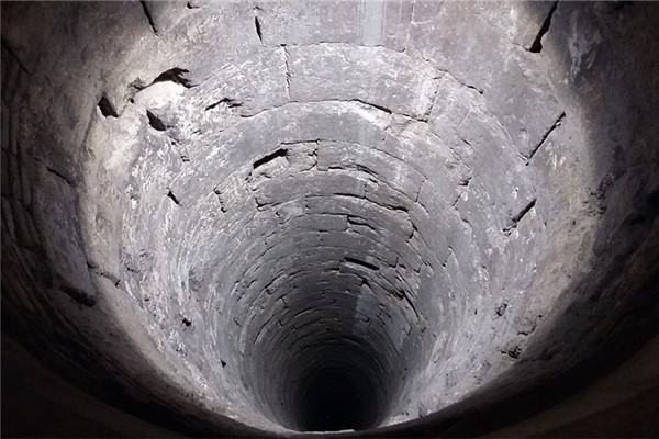 夢見老公掉井裡是啥意思_周公解夢