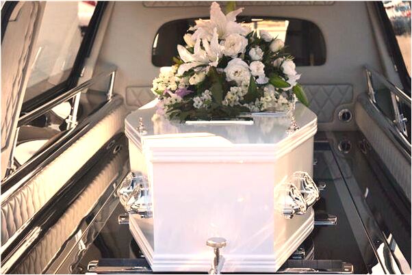 夢到了侄女尿尿鳥到我家的床上是怎么回事_周公解夢官網