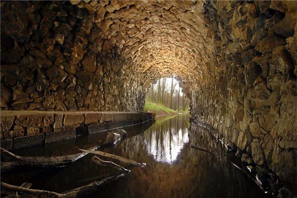 夢見下水道通了是什麼意思_周公解夢