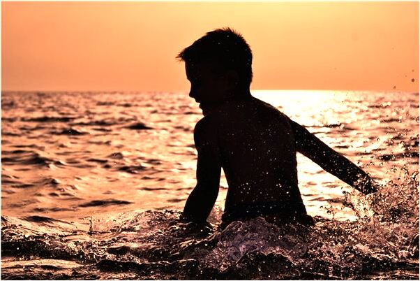 夢到了長的像蛇的東西是什麼兆頭_周公解夢官網