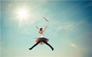 夢見自己身體懸浮升起_周公解夢