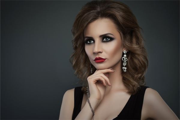 1985屬牛轉運_十二生肖