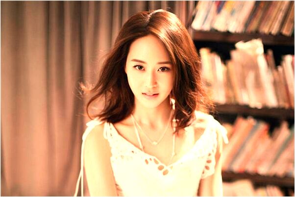 夢見看人玩牌是啥意思_周公解夢官網