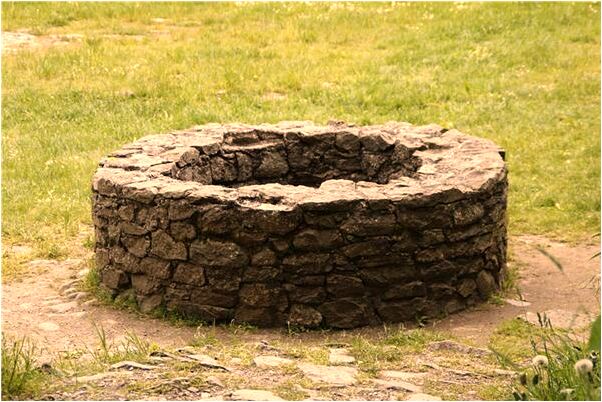 夢到兒子掉井裡死了代表著什麼？_周公解夢官網