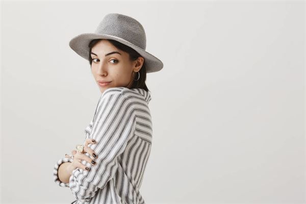 93年屬雞女2020年運勢_十二生肖