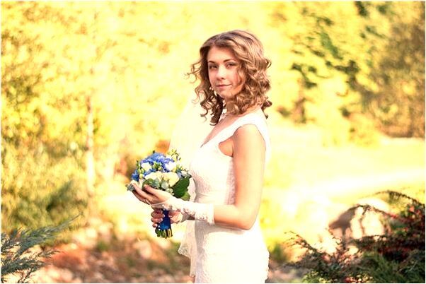 夢見自己披麻穿紅衣拜別人有什麼說法_周公解夢官網