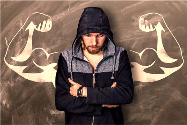 夢到了一群人撒汽油燒房子是凶兆還是吉兆_周公解夢官網