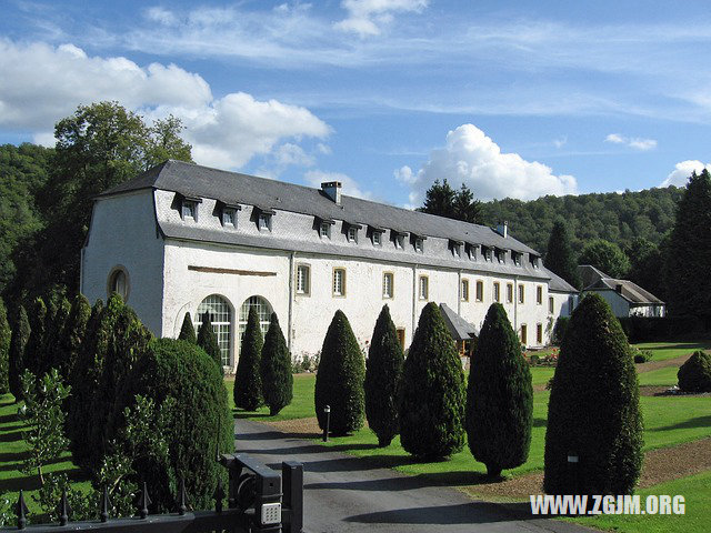 夢見別人拉屎沒拉出來_周公解夢夢到別人拉屎沒拉出來是什麼意思_做夢夢見別人拉屎沒拉出來好不好_周公解夢官網