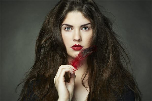 82年狗女2020年財運每月運勢_十二生肖