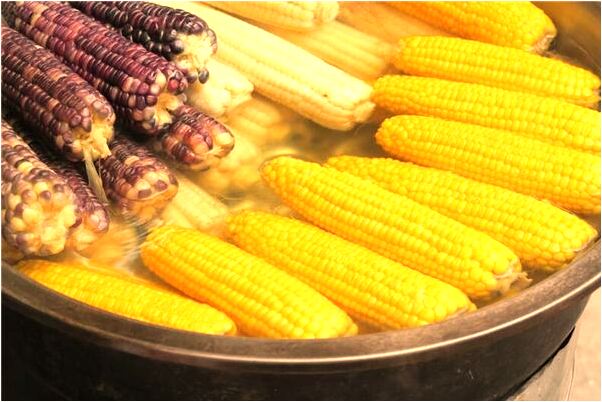 夢到在馬路邊上拉屎是啥預兆_周公解夢官網