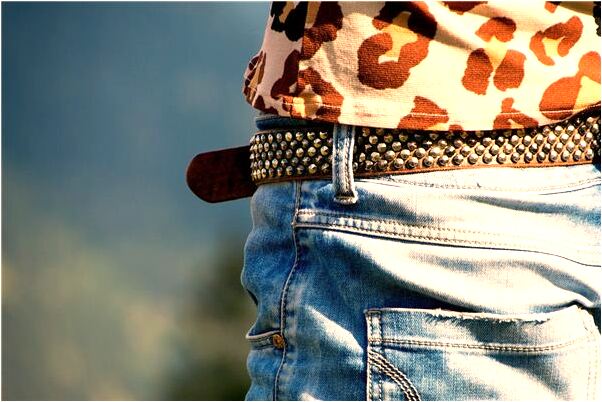 夢見光著腳走路找自己女兒會是什麼預兆_周公解夢官網