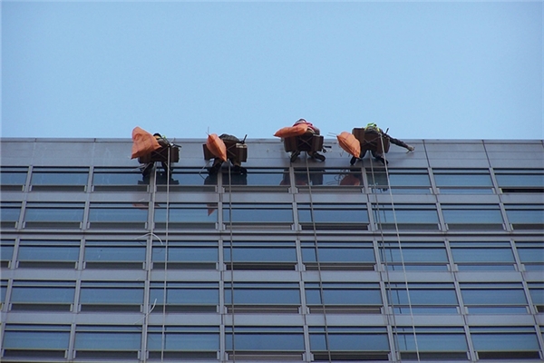 夢到了高空工作是什麼意思_周公解夢