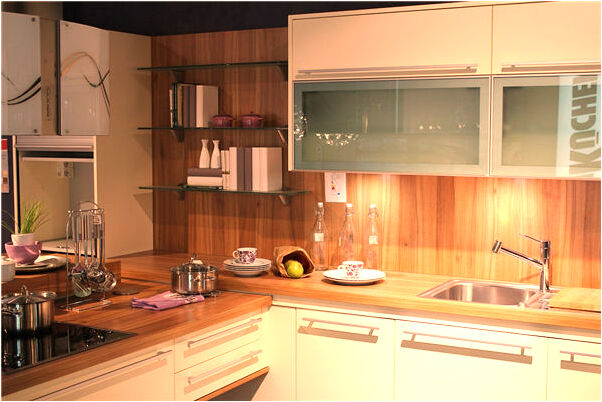 夢到捅破五彩蛇蛋有什麼意義嗎_周公解夢官網