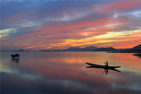 夢見劃小船是不是好的徵兆呢_周公解夢