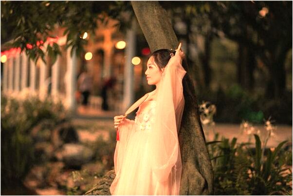 夢到了污水四溢只有少量綠苔有什麼意義嗎_周公解夢官網