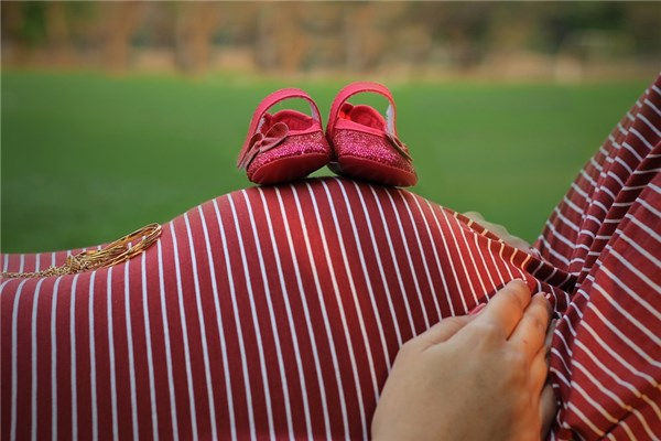 夢見熟人懷孕有什麼意思嗎_周公解夢