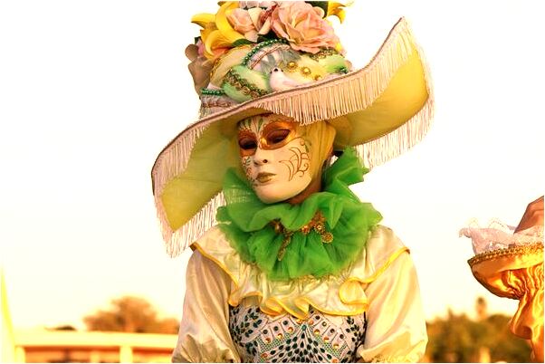 夢到了白色蟲子從身體爬出是啥預兆_周公解夢官網