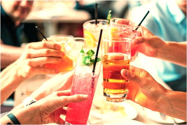 夢見鯊魚吃鯊魚會怎么樣_周公解夢官網