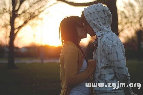 有愛情強迫症的星座_十二星座