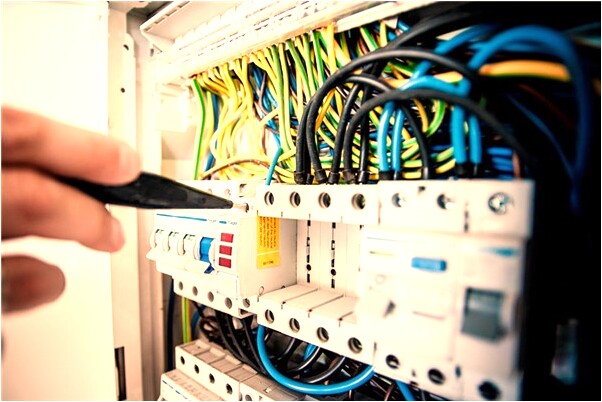 夢到自己男朋友走峭壁是什麼預兆_周公解夢官網