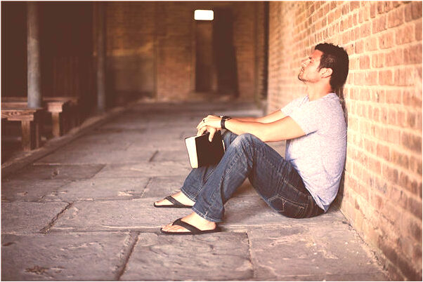 夢到一個女人幫我找到教室會怎么樣_周公解夢官網