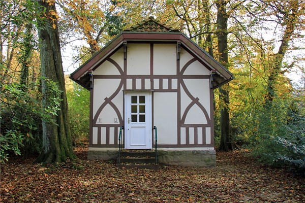 夢到了住在廁所怎么回事_周公解夢