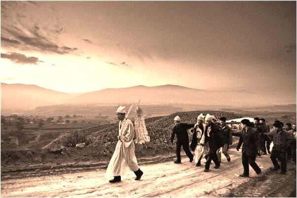 夢到了前男友和現任女友分手是什麼徵兆_周公解夢官網