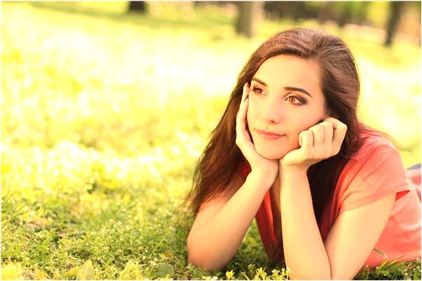 夢到有人睡在我身邊怎么回事_周公解夢官網