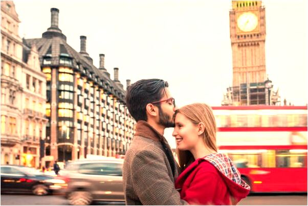 夢到自己打赤膊打牌有何寓意_周公解夢官網