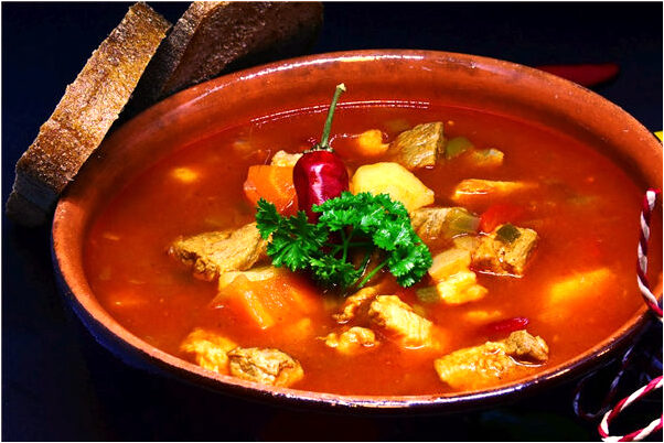 夢見與人殺狗吃了狗肉是什麼徵兆_周公解夢官網