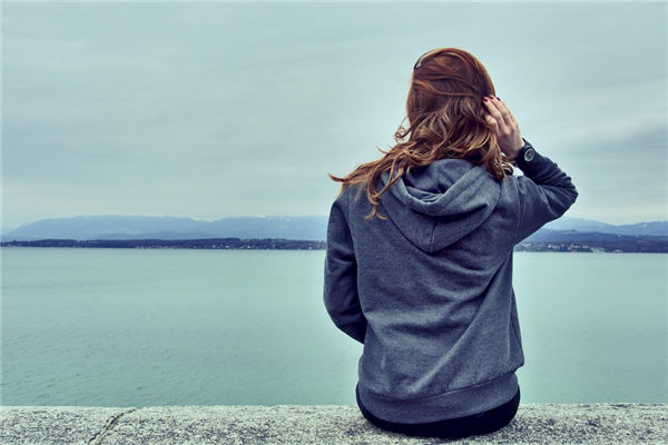 夢見棉衣_周公解夢