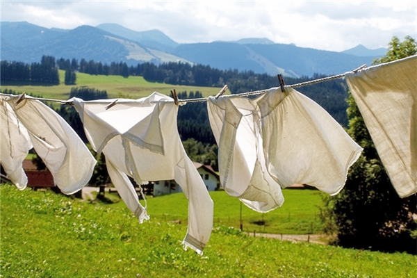 夢到了衣服弄破意味著什麼_周公解夢