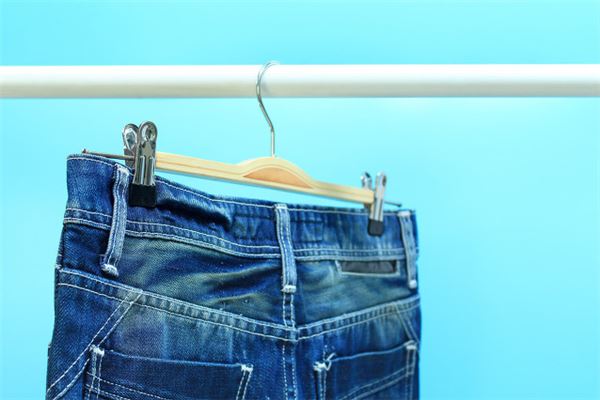 夢見穿新褲子_周公解夢