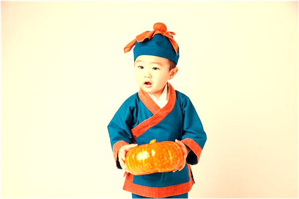 夢到埋別人骨灰罈子意味著什麼_周公解夢官網