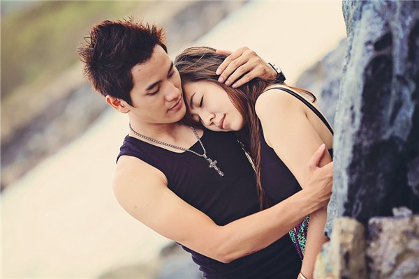 夢到了喜歡的人擁抱是不是好的徵兆呢_周公解夢