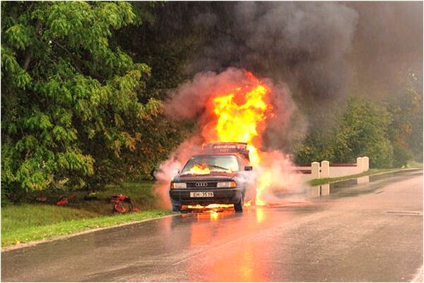 夢到了別人結婚我給他抬轎子是吉兆嗎?_周公解夢官網