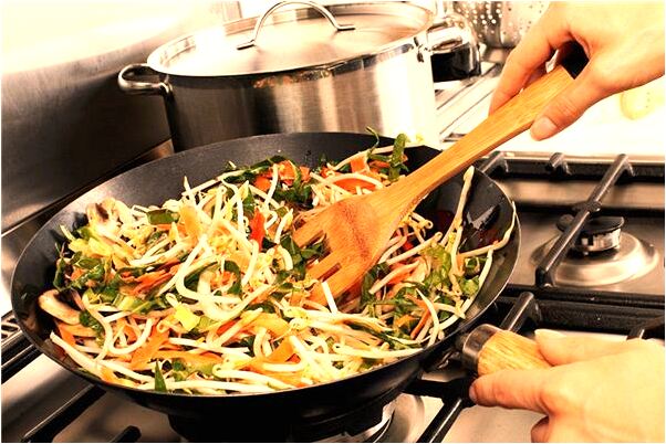 夢見穿黑色皮鞋是好事還是壞事_周公解夢官網