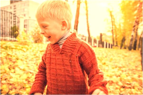 夢見和別的女孩親熱啥意思_周公解夢官網