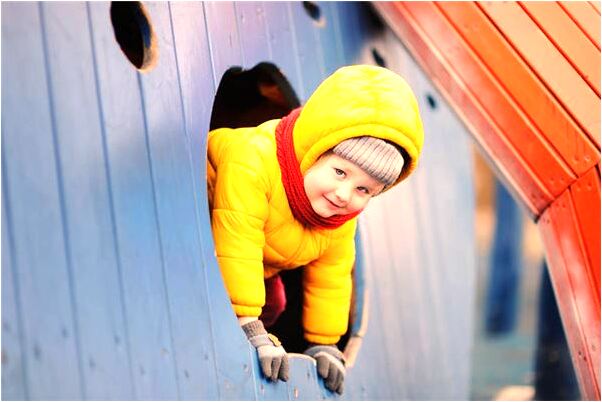 夢到了站著房子外的水裡是怎么回事_周公解夢官網